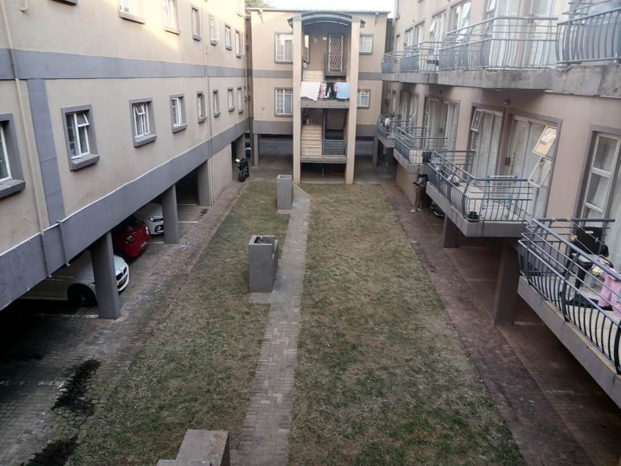 1 Bedroom Property for Sale in Rustenburg Central North West